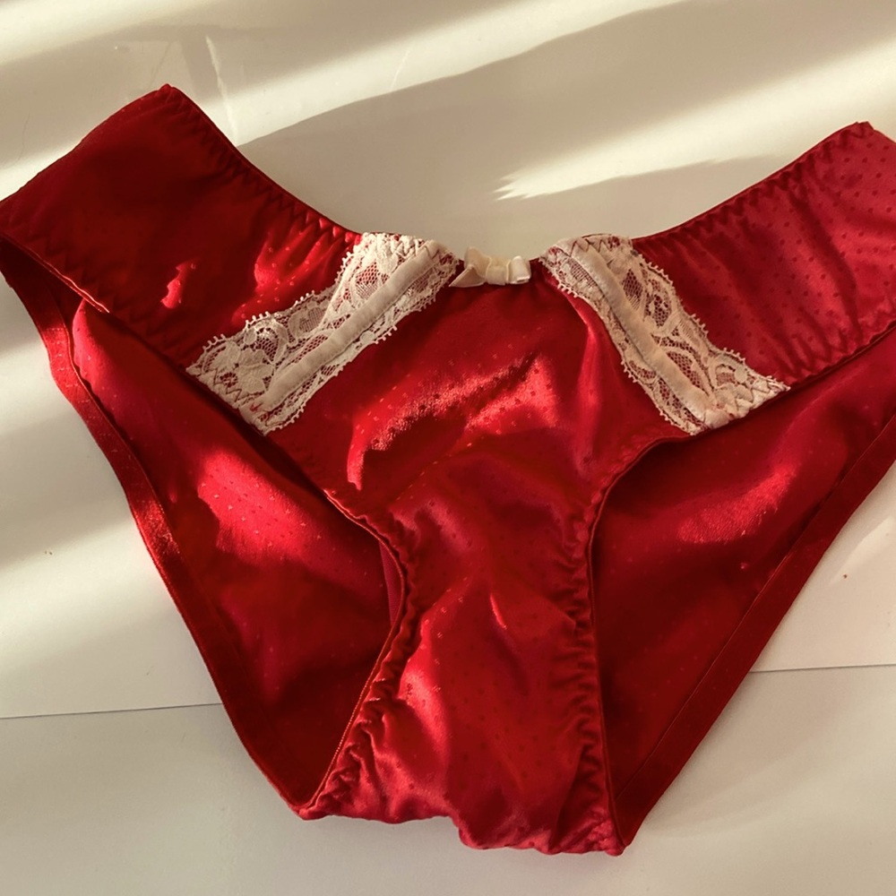 Sexy valentines panty with lace up detail size M